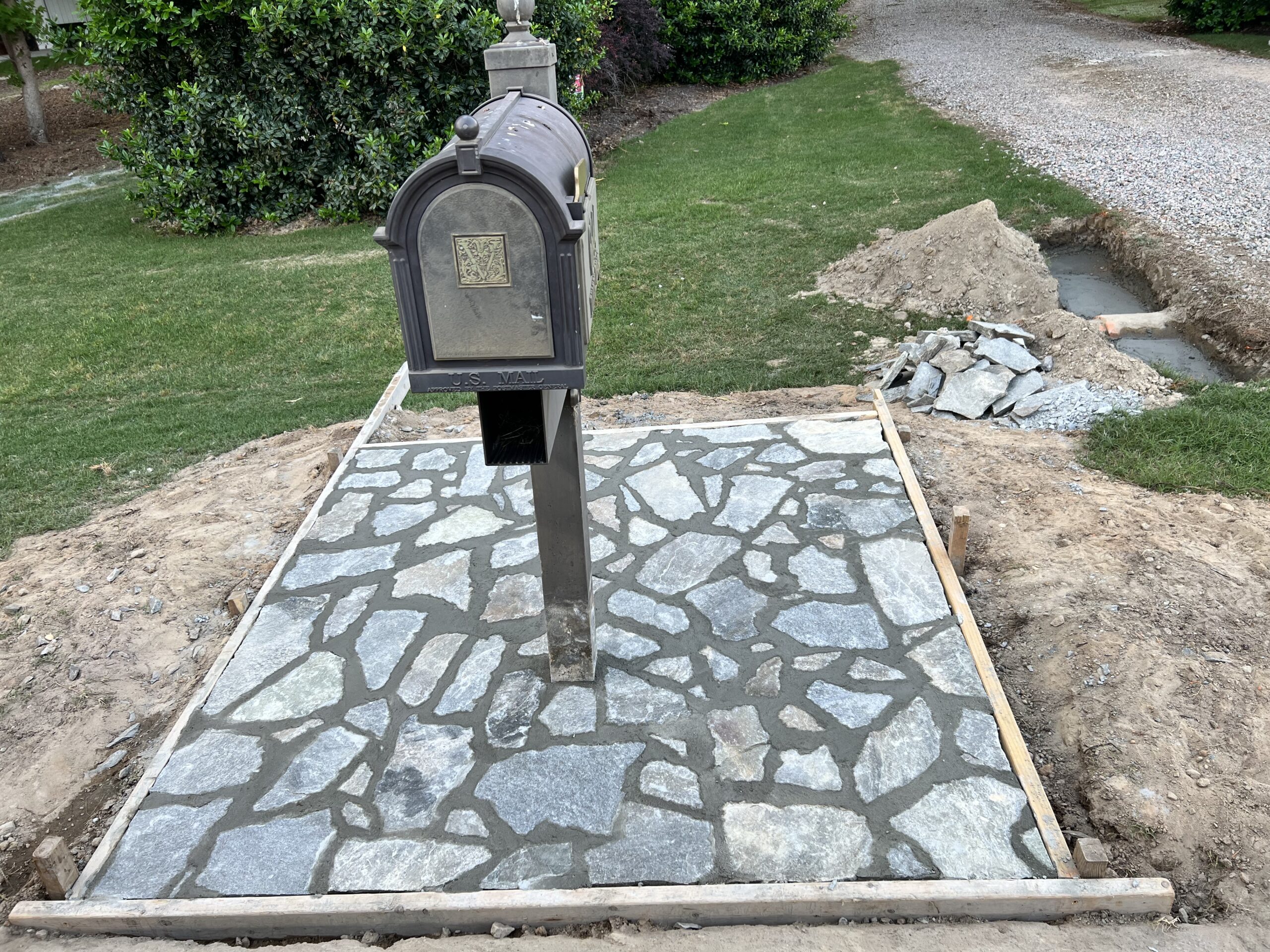 custom stone masonry mailbox north carolina